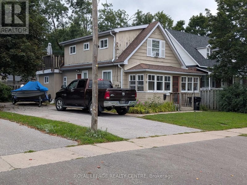 #Upper 10 Dufferin Street, Barrie (Sanford), Ontario, L4N2J7, Barrie (Sanford), Ontario — photo 1 of 5