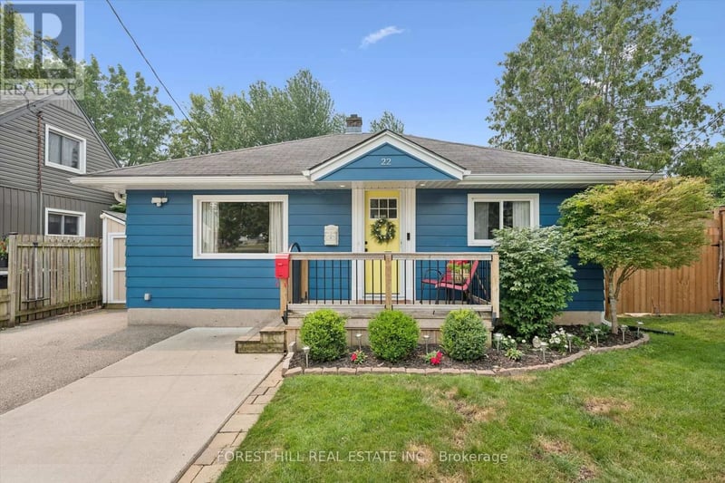 22 Sleeman Avenue, Guelph (Junction/Onward Willow), Ontario, N1H6E9, Guelph (Junction/Onward Willow), Ontario — photo 1 of 5