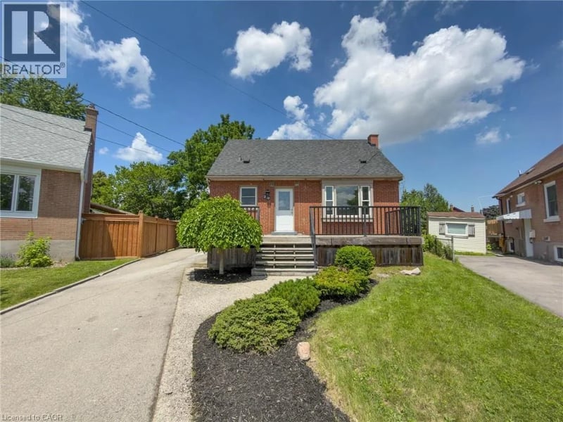 20 PATRICIA Place, Hamilton, Ontario, L8V1N6, Hamilton, Ontario — photo 1 of 5