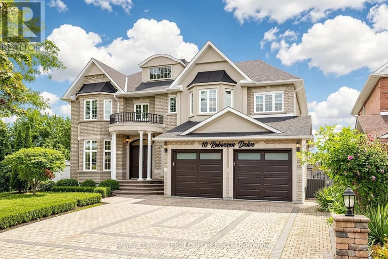 10 Roberson Drive, Ajax (Central West), Ontario, L1T4K1, Ajax (Central West), Ontario — photo 1 of 5
