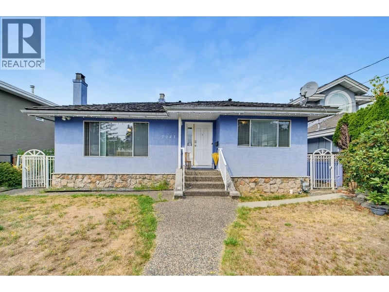 7041 WILLINGDON Avenue, Burnaby, British Columbia, V5J3R4, Burnaby, British Columbia — photo 1 of 5