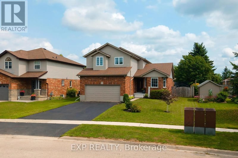 11 Maple Street, Mapleton, Ontario, N0G1P0, Mapleton, Ontario — photo 1 of 5