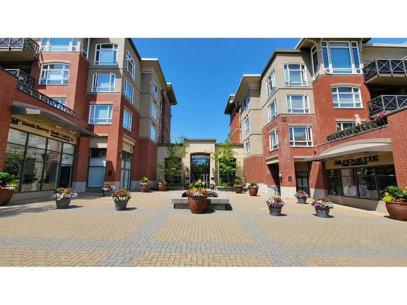 #217 2970 KING GEORGE Boulevard, Surrey, British Columbia, V4P0E6, Surrey, British Columbia — photo 1 of 5