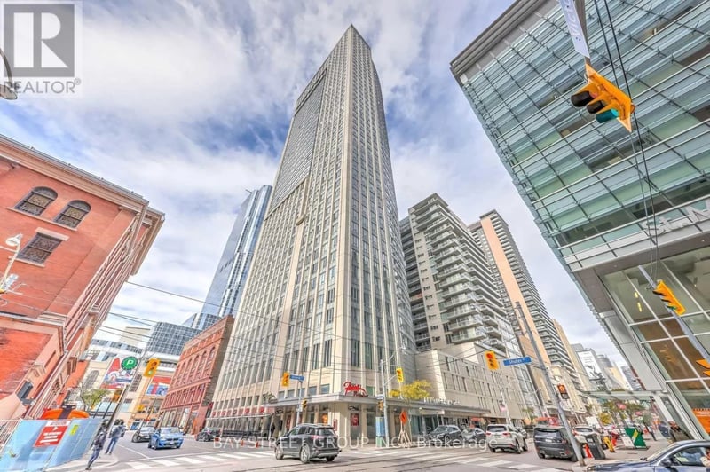 #2006 210 Victoria Street, Toronto (Church-Yonge Corridor), Ontario, M5B2R3, Toronto (Church-Yonge Corridor), Ontario — photo 1 of 5