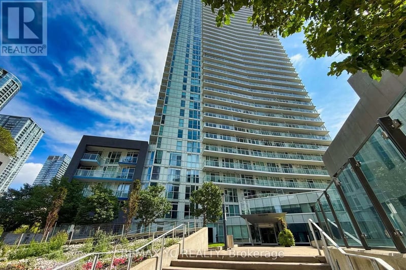 #4611 75 Queens Wharf Road, Toronto (Waterfront Communities), Ontario, M5V0J8, Toronto (Waterfront Communities), Ontario — photo 1 of 5