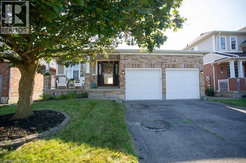 48 LOVELL Crescent, Brantford, Ontario, N3T6P3, Brantford, Ontario — photo 1 of 5