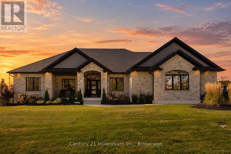 150 Louise Creek Crescent, West Grey, Ontario, N0G1S0, West Grey, Ontario — photo 1 of 5