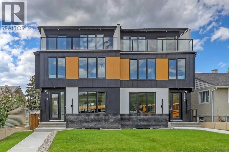 2119 Mackay Road Northwest, Calgary, Alberta, T3B1C9, Calgary, Alberta — photo 1 of 5