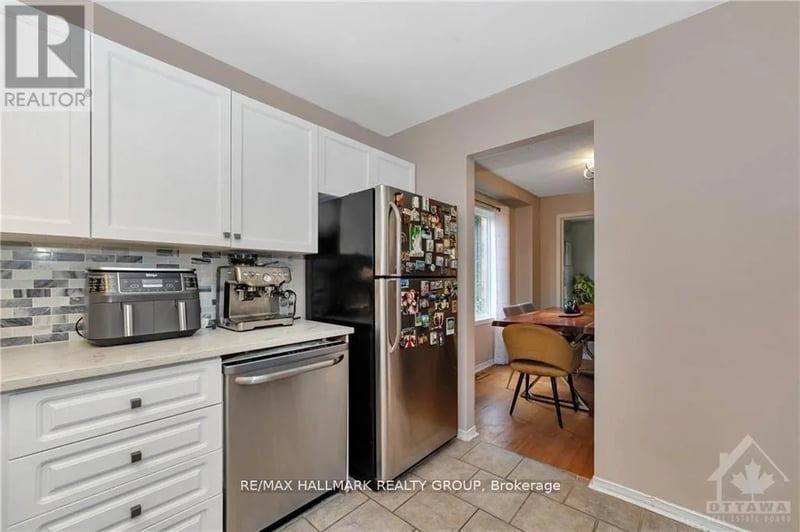 17 Ravenscroft Court, Ottawa, Ontario, K2S1R3, Ottawa, Ontario — photo 1 of 5