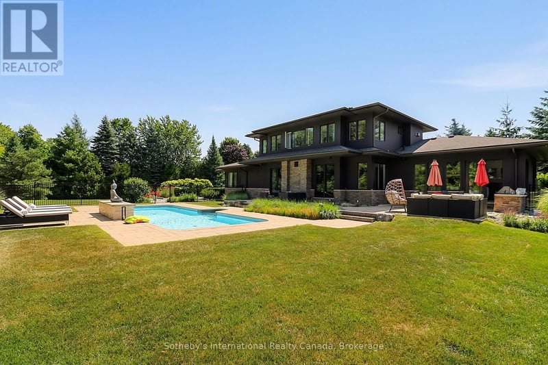 4 Holly Court, Collingwood, Ontario, L9Y5G5, Collingwood, Ontario — photo 1 of 5