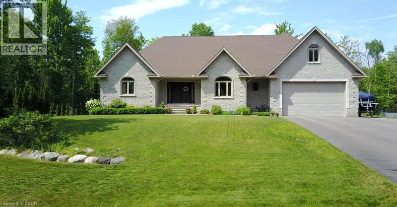 110 MONCK Square, Deep River, Ontario, K0J1P0, Deep River, Ontario — photo 1 of 5