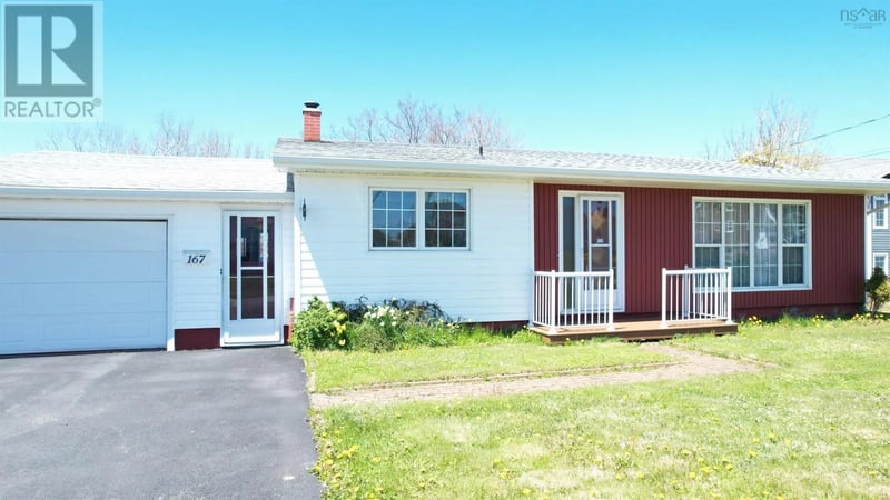 167 Blackett Street, Glace Bay, Nova Scotia, B1A1E4, Glace Bay, Nova Scotia — photo 1 of 5