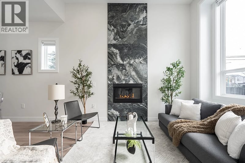 7880 15TH Street, Burnaby, British Columbia, V3N4K6, Burnaby, British Columbia — photo 1 of 5