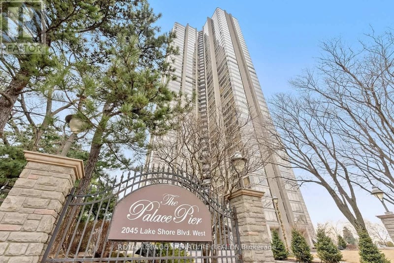 #3001 2045 Lakeshore Boulevard Southwest, Toronto (Mimico), Ontario, M8V2Z6, Toronto (Mimico), Ontario — photo 1 of 5