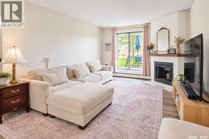 108 802B Kingsmere BOULEVARD, Saskatoon, Saskatchewan, S7J4B7, Saskatoon, Saskatchewan — photo 1 of 5