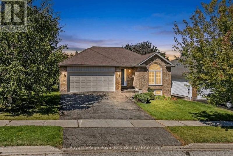 589 Harvey Street, Centre Wellington (Fergus), Ontario, N1M3J4, Centre Wellington (Fergus), Ontario — photo 1 of 5