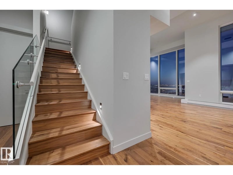 #2302 10360 102 ST NW, Edmonton, Alberta, T5J0K6, Edmonton, Alberta — photo 1 of 5