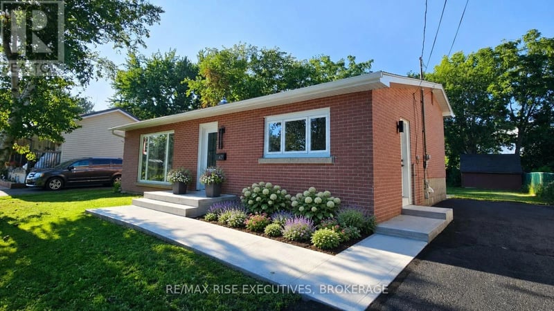 47 Henry Crescent, Loyalist (Amherstview), Ontario, K7N1G6, Loyalist (Amherstview), Ontario — photo 1 of 5