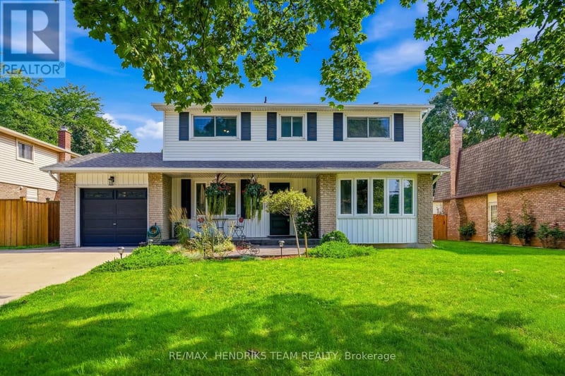 4 Royal Orchard Crescent, St. Catharines (Lakeport), Ontario, L2N4E9, St. Catharines (Lakeport), Ontario — photo 1 of 5