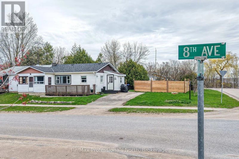 817 Eighth Avenue, Tay (Port McNicoll), Ontario, L0K1R0, Tay (Port McNicoll), Ontario — photo 1 of 5