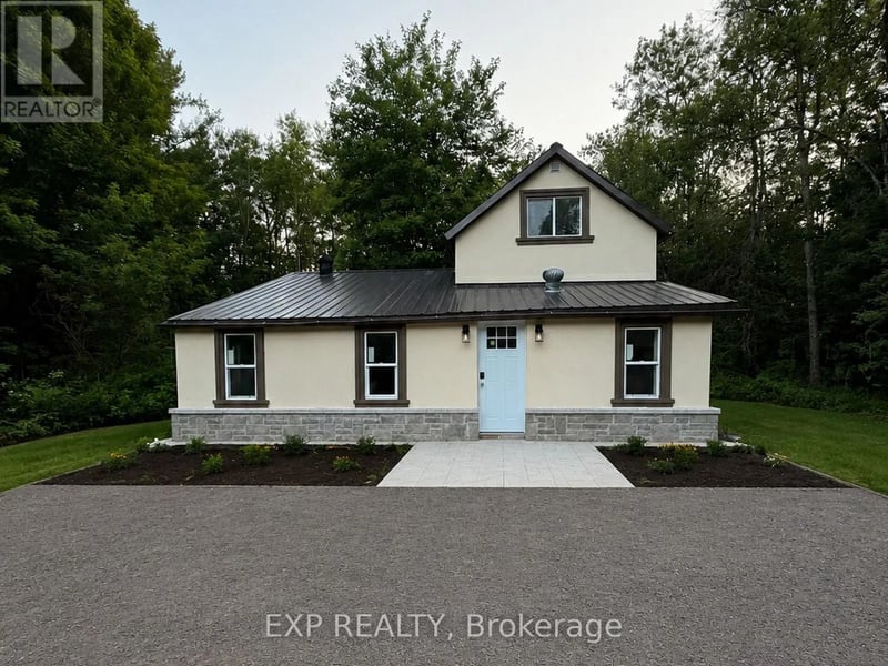 137 Old North Road South, Huntsville (Chaffey), Ontario, P1H2J4, Huntsville (Chaffey), Ontario — photo 1 of 5