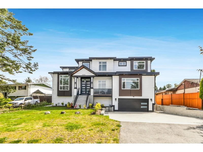 26668 FRASER Highway, Langley, British Columbia, V4W3C7, Langley, British Columbia — photo 1 of 5