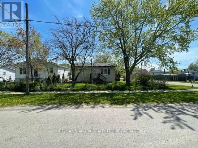 45 POWERVIEW Avenue, St. Catharines (Western Hill), Ontario, L2S1V5, St. Catharines (Western Hill), Ontario — photo 1 of 5