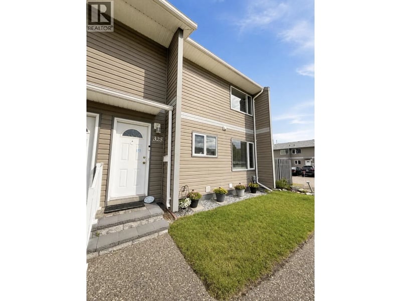 #325 2550 OSPIKA Boulevard, Prince George, British Columbia, V2N3T2, Prince George, British Columbia — photo 1 of 5