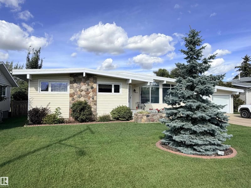 9824 99 ST, Westlock, Alberta, T7P1Y7, Westlock, Alberta — photo 1 of 5