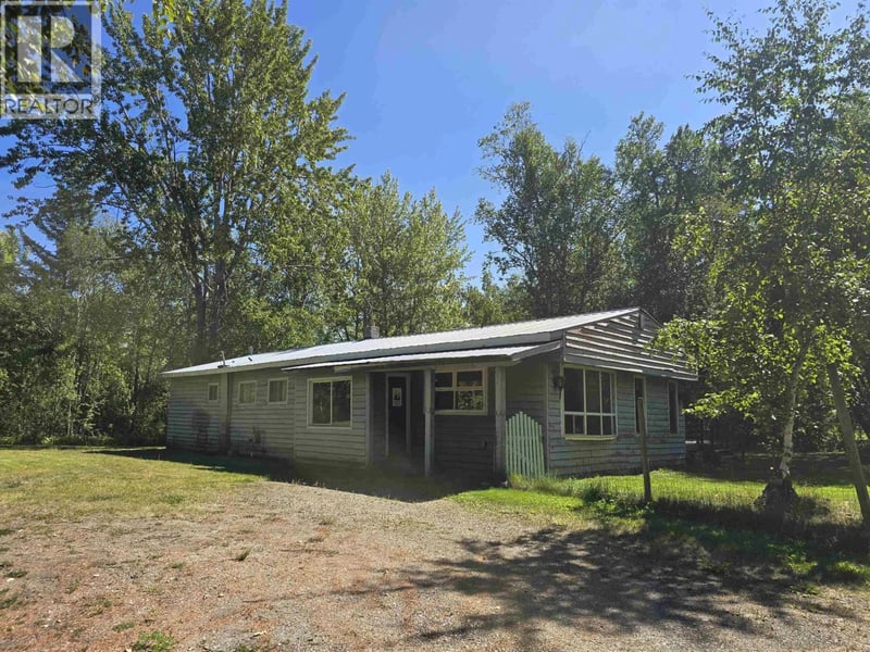 930 HESKETH Road, Quesnel, British Columbia, V2J7H6, Quesnel, British Columbia — photo 1 of 5