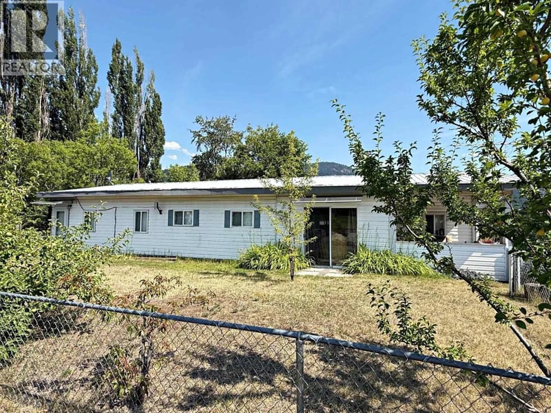9872 Institute Street, Little Fort, British Columbia, V0E1C0, Little Fort, British Columbia — photo 1 of 5
