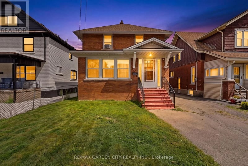 4842 Fourth Avenue, Niagara Falls (Cherrywood), Ontario, L2E4P1, Niagara Falls (Cherrywood), Ontario — photo 1 of 5
