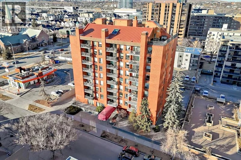 1334 14 Avenue Southwest, Calgary, Alberta, T3C0W2, Calgary, Alberta — photo 1 of 5