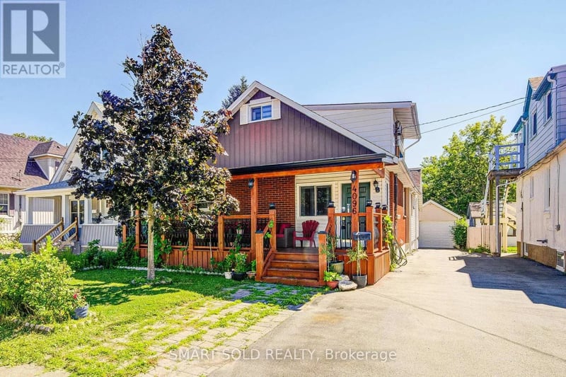 4096 Broughton Avenue, Niagara Falls (Downtown), Ontario, L2E3K6, Niagara Falls (Downtown), Ontario — photo 1 of 5