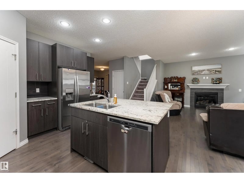 2055 REDTAIL CM NW, Edmonton, Alberta, T5S0H3, Edmonton, Alberta — photo 1 of 5