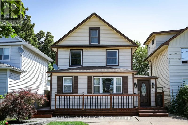 4 Alpine Street, St. Catharines (Grapeview), Ontario, L2S2Y1, St. Catharines (Grapeview), Ontario — photo 1 of 5