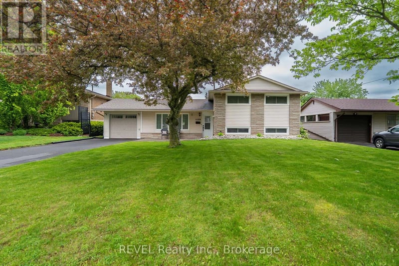 4480 Queensway Gardens, Niagara Falls (Morrison), Ontario, L2E6P7, Niagara Falls (Morrison), Ontario — photo 1 of 5