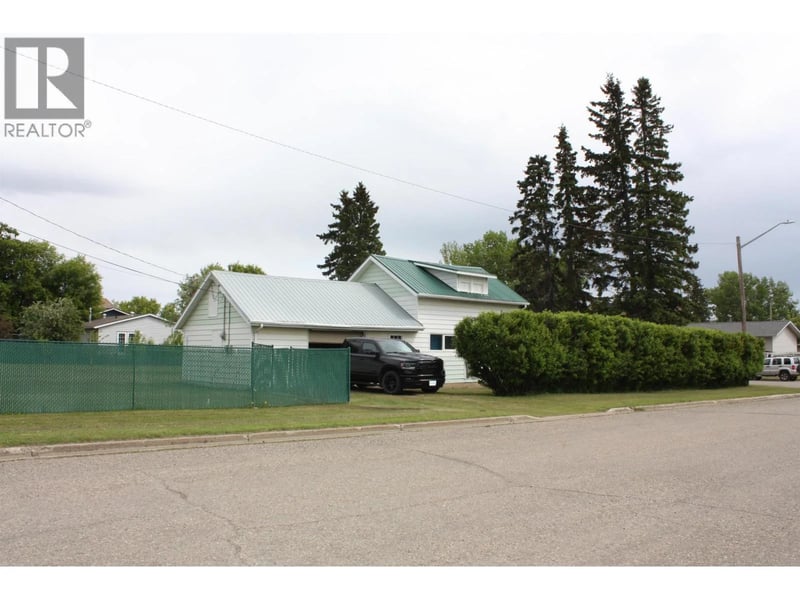 9503 95 Street, Fort St. John, British Columbia, V1J3M3, Fort St. John, British Columbia — photo 1 of 5