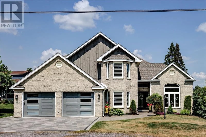 2398 South Shore Road, Sudbury, Ontario, P3G1M3, Sudbury, Ontario — photo 1 of 5