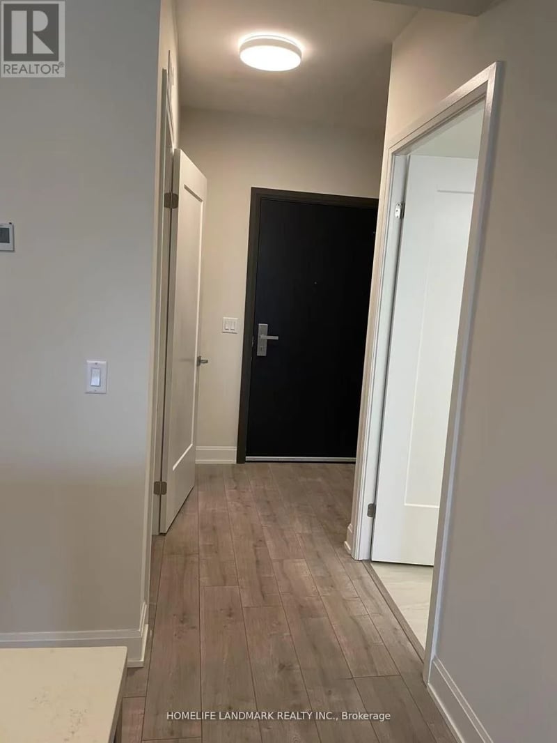 #706 8 water walk Drive North, Markham (Unionville), Ontario, L3R6L4, Markham (Unionville), Ontario — photo 1 of 5