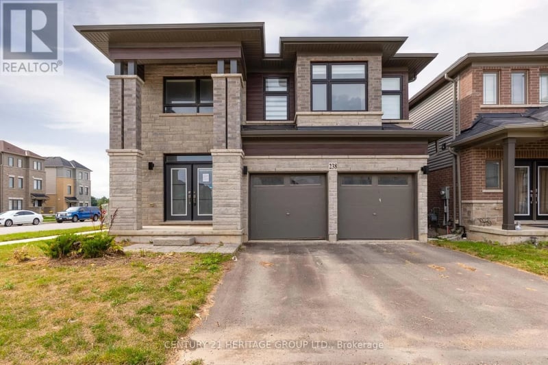 238 Longboat Run West, Brantford, Ontario, N3T0X1, Brantford, Ontario — photo 1 of 5