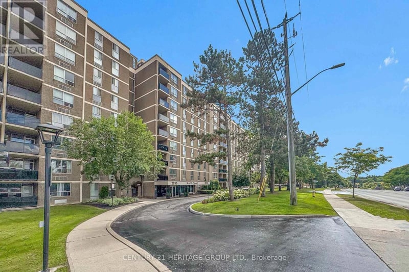 #206 2835 Islington Avenue, Toronto (Humber Summit), Ontario, M9L2K2, Toronto (Humber Summit), Ontario — photo 1 of 5