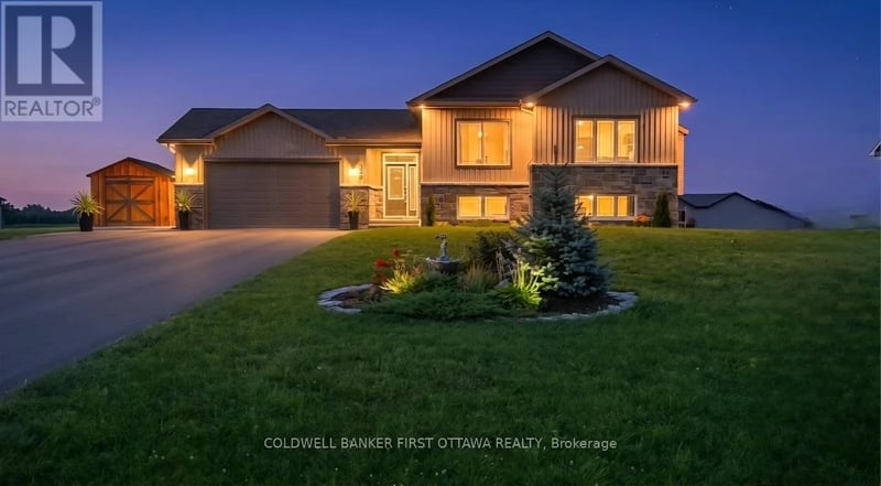 216 Owen Lucas Street, McNab/Braeside, Ontario, K7S3G8, McNab/Braeside, Ontario — photo 1 of 5
