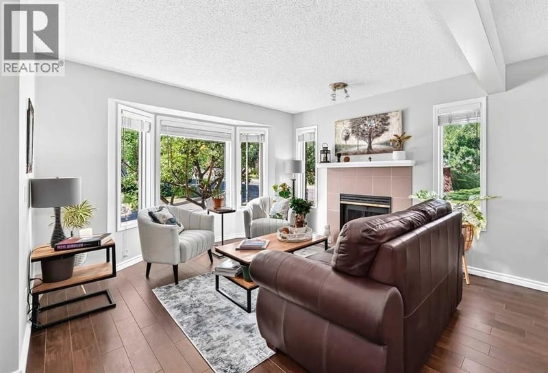 114 Patina Park Southwest, Calgary, Alberta, T3H3E3, Calgary, Alberta — photo 1 of 5
