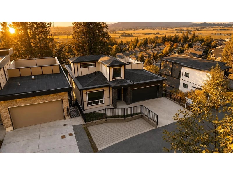#3 5988 LINDEMAN Street, Chilliwack, British Columbia, V2R0R9, Chilliwack, British Columbia — photo 1 of 5