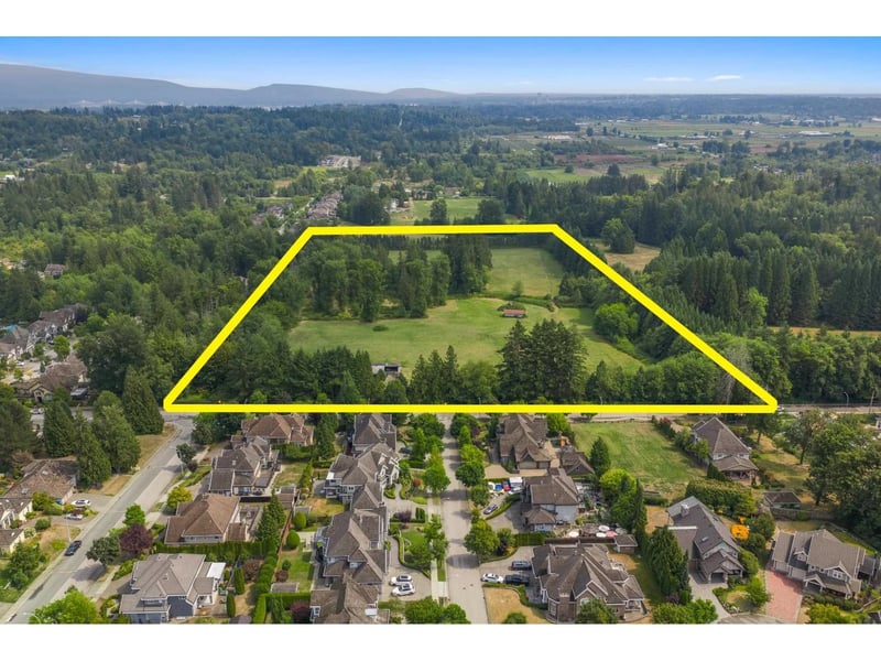 9186 164 Street, Surrey, British Columbia, V4N2Z8, Surrey, British Columbia — photo 1 of 5