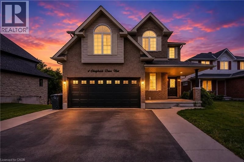 4 CLAIRFIELDS Drive West, Guelph, Ontario, N1G5H5, Guelph, Ontario — photo 1 of 5