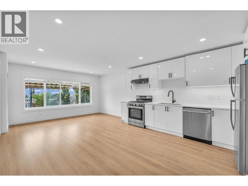 425 57TH Avenue, Vancouver, British Columbia, V5X1S8, Vancouver, British Columbia — photo 1 of 5