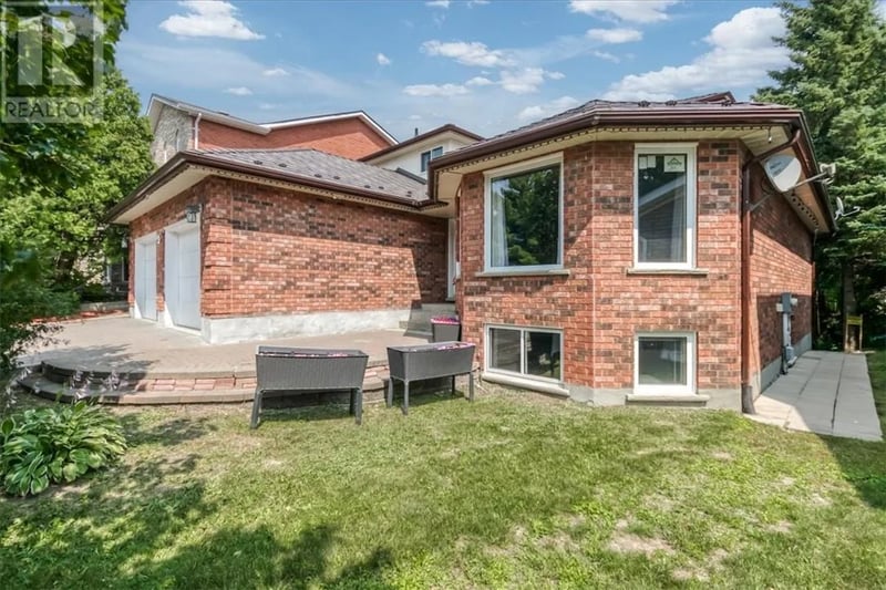 347 MOONROCK, Sudbury, Ontario, P3E5X2, Sudbury, Ontario — photo 1 of 5