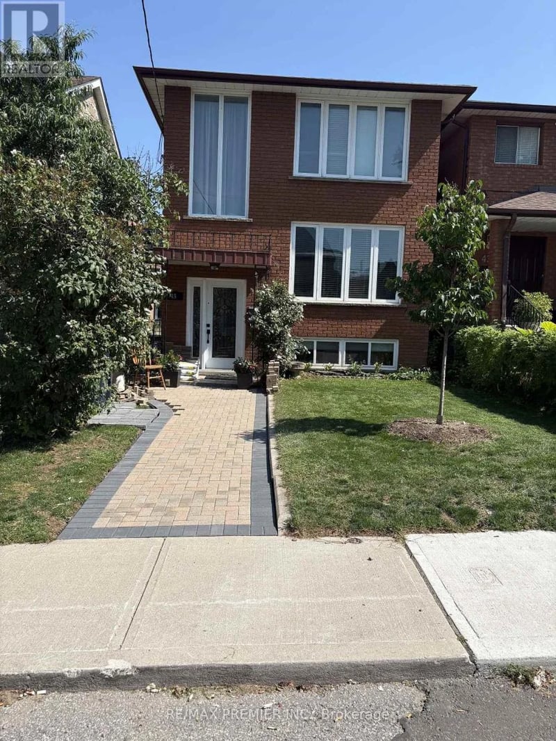 45 Lapp Street, Toronto (Rockcliffe-Smythe), Ontario, M6N3W5, Toronto (Rockcliffe-Smythe), Ontario — photo 1 of 5